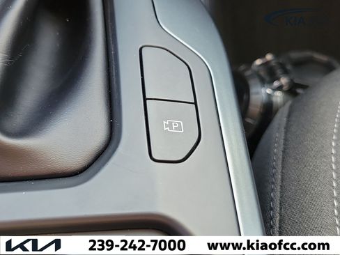 Certified 2025 Kia K4 FWD image 27