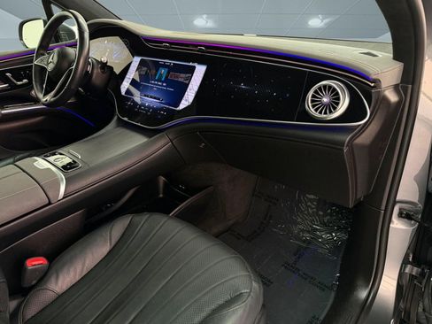 Certified 2023 Mercedes-Benz EQS 580 4MATIC SUV image 22
