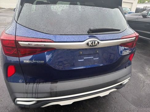 Used 2021 Kia Seltos EX AWD/4WD image 4