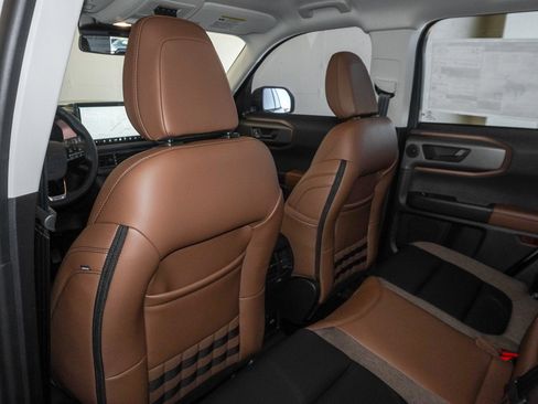 New 2026 Ford Bronco Sport Outer Banks w/ Sasquatch Outer Banks Package AWD/4WD image 36