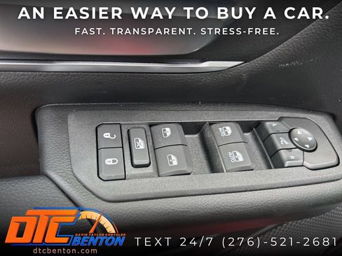 New 2026 RAM 1500 4x4 Crew Cab image 13