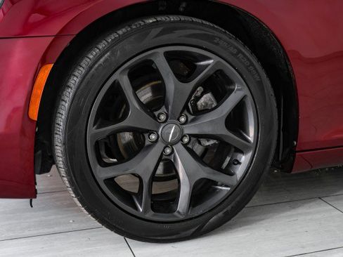 Used 2022 Chrysler 300 S image 57