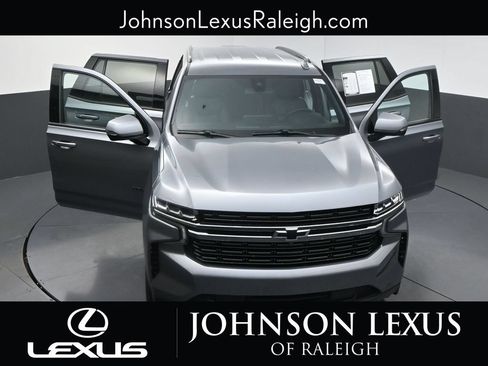 Used 2022 Chevrolet Tahoe RST w/ Luxury Package AWD/4WD image 34