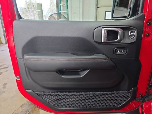 Used 2021 Jeep Gladiator Mojave image 27