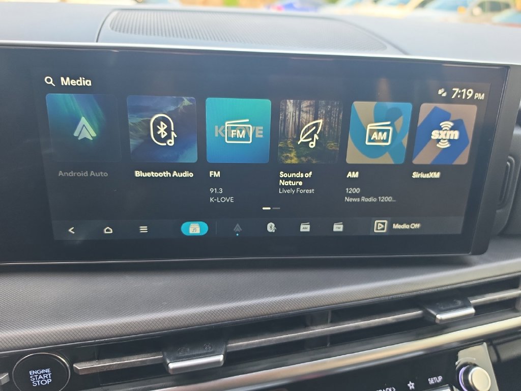 Used 2026 Hyundai Santa Fe SEL FWD image 17