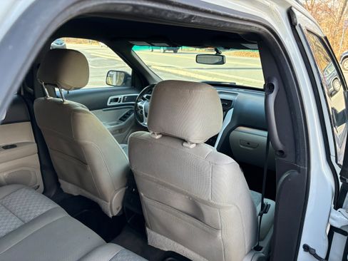 Used 2012 Ford Explorer XLT image 17