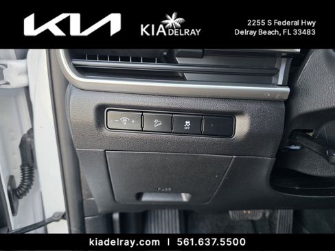 Certified 2023 Kia Telluride S w/ S Sunroof Package image 29