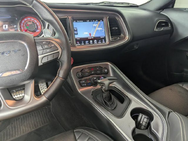 Used 2016 Dodge Challenger SRT Hellcat RWD image 17