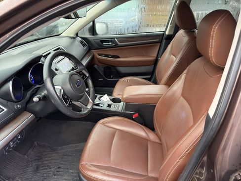 Used 2019 Subaru Outback 3.6R Touring w/ Popular Package #3A image 9