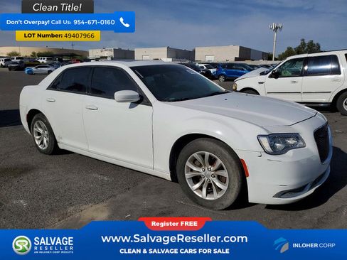Used 2015 Chrysler 300 Limited image 5