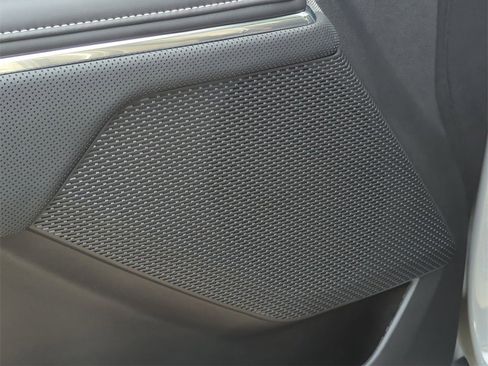 Used 2026 GMC Sierra EV Elevation image 19