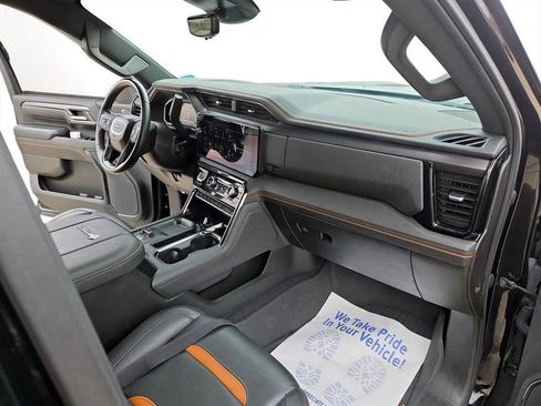 Used 2024 GMC Sierra 2500 AT4 w/ AT4 Premium Plus Package image 16