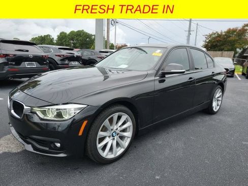 Used 2018 BMW 320i xDrive Sedan AWD/4WD image 12