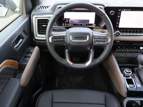 Used 2026 GMC Canyon Denali image 24