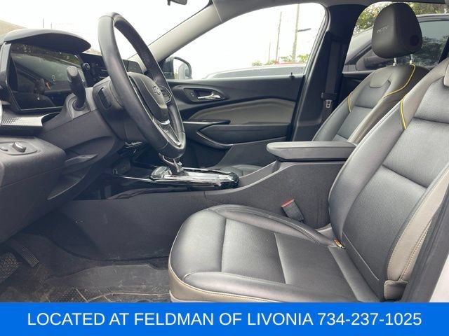 Used 2024 Chevrolet Trax ACTIV w/ Sunroof Package FWD image 6