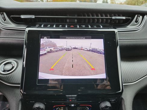 Certified 2023 Jeep Grand Cherokee L Laredo image 22