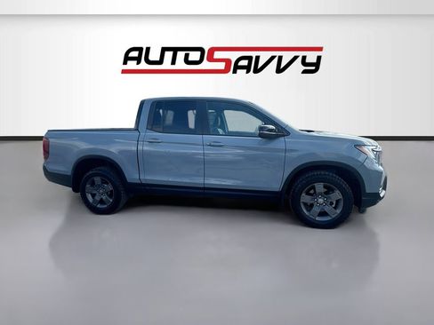 Used 2025 Honda Ridgeline TrailSport image 8