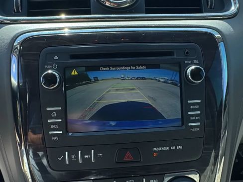 Used 2016 Buick Enclave Convenience FWD image 16