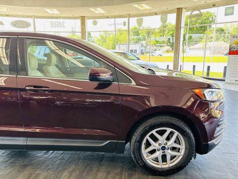 Used 2022 Ford Edge SEL w/ Convenience Package AWD/4WD image 3