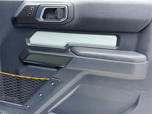 Used 2024 Ford Bronco Badlands image 43