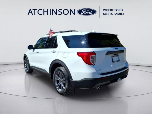 Used 2024 Ford Explorer XLT w/ Equipment Group 202A AWD/4WD image 7