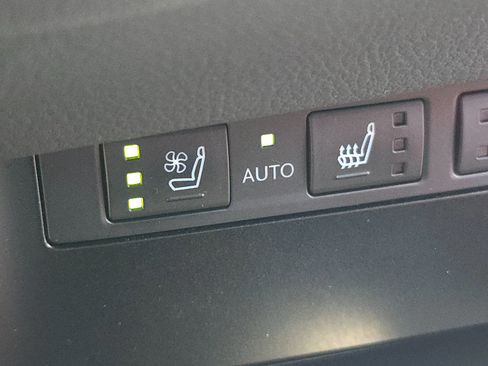 Used 2023 Lexus ES 350 F Sport w/ Accessory Package (Z2) FWD image 32