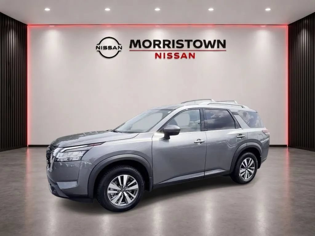 Used 2023 Nissan Pathfinder SL AWD/4WD image 5