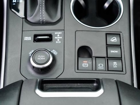 Used 2023 Toyota Highlander XSE image 19