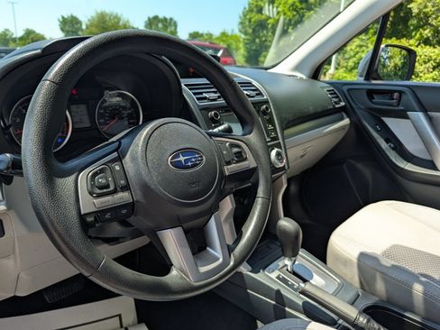 Used 2018 Subaru Forester 2.5i w/ Alloy Wheel Package AWD/4WD image 21
