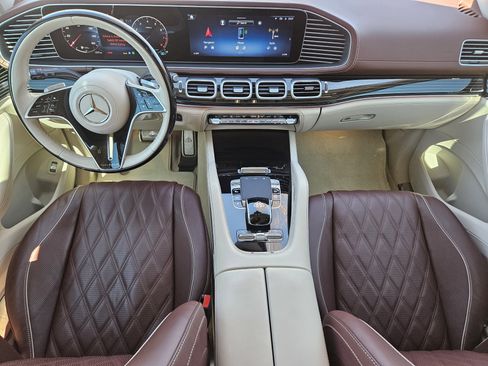 Certified 2024 Mercedes-Benz Maybach GLS 600 4MATIC image 26
