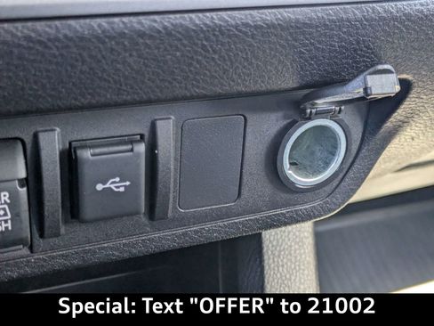 Used 2020 Toyota Tacoma SR5 image 23