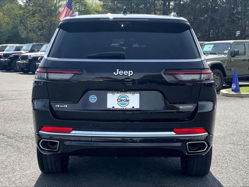 Certified 2025 Jeep Grand Cherokee L Summit w/ Advanced Protech Group IV AWD/4WD image 4