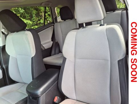 Used 2018 Toyota RAV4 XLE w/ Plus Extra Value Package AWD/4WD image 13