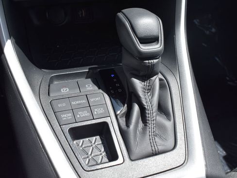 Certified 2025 Toyota RAV4 LE AWD/4WD image 13