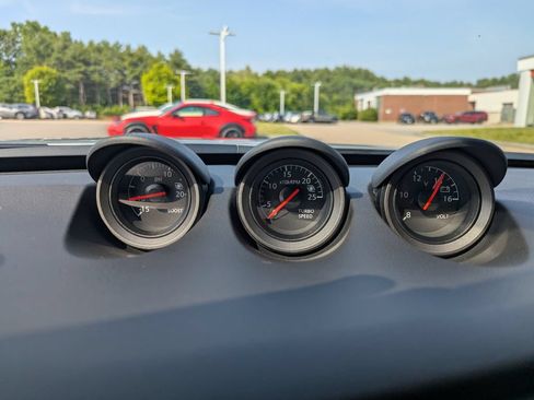 Used 2025 Nissan Z Performance w/ Floor Mat Package RWD image 21
