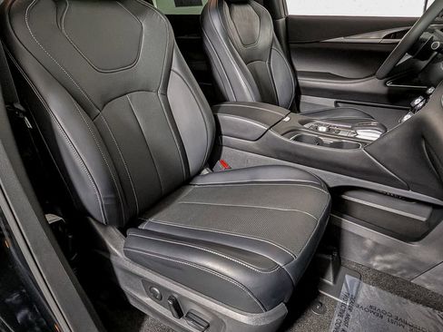 Used 2023 INFINITI QX60 Luxe w/ Performance Audio Package image 23