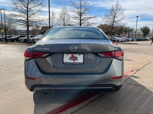 Used 2025 Nissan Sentra S image 7