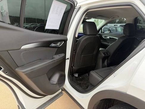 Used 2024 Buick Envision Preferred AWD/4WD image 17