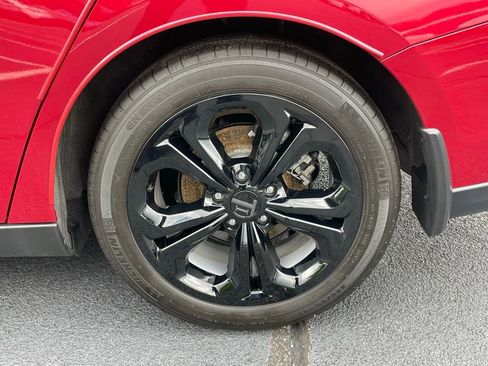 Certified 2025 Honda Accord LX image 41