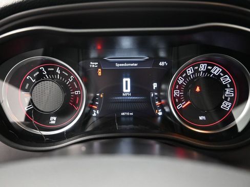 Used 2023 Dodge Challenger SXT image 6