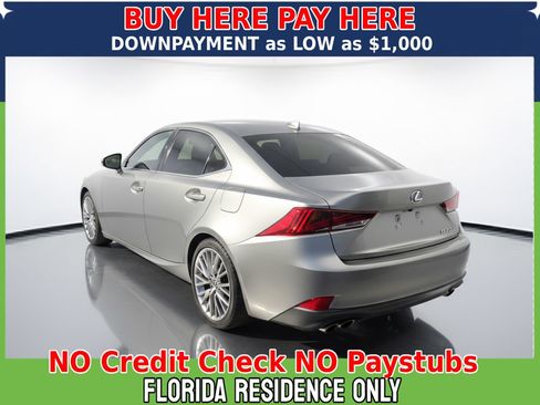 Used 2017 Lexus IS 200t image 3