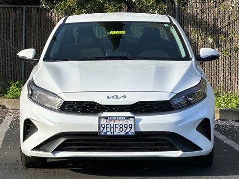 Used 2023 Kia Forte LXS w/ LXS Technology Package image 6