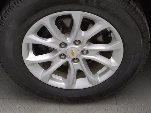 Used 2018 Chevrolet Equinox LT FWD image 31