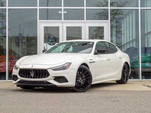 Used 2024 Maserati Ghibli Modena Q4 AWD/4WD image 1