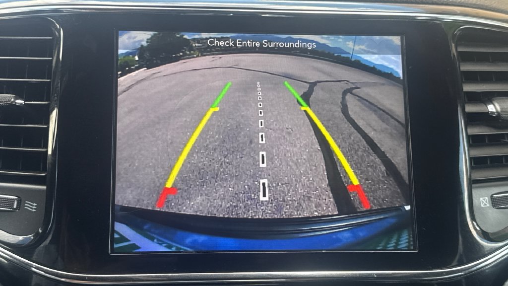 Used 2019 Jeep Grand Cherokee Altitude AWD/4WD image 32