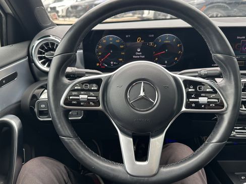 Used 2022 Mercedes-Benz A 220 4MATIC image 19