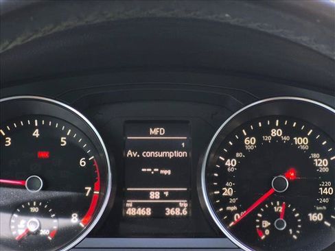 Used 2017 Volkswagen Jetta SE FWD image 6