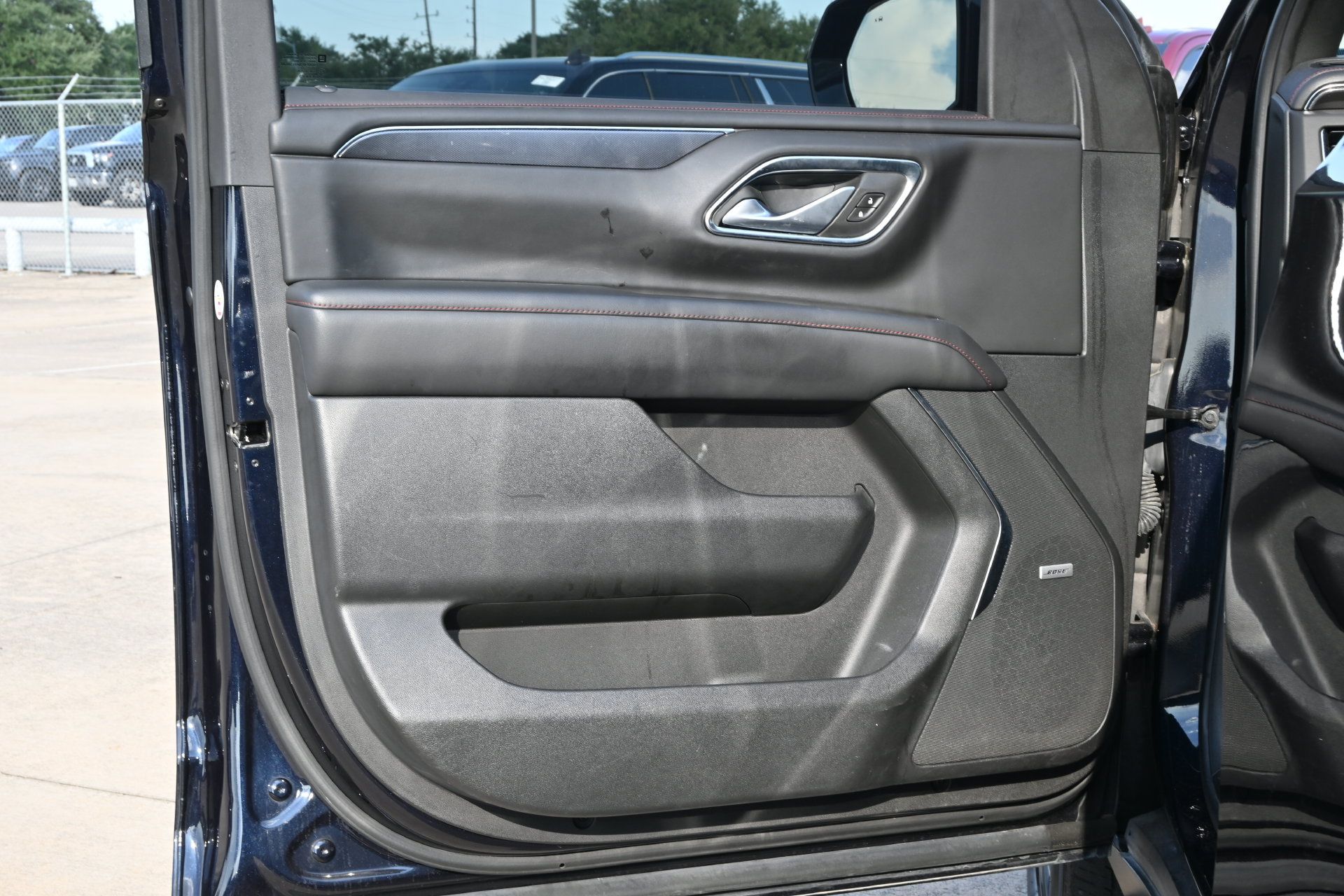 Used 2023 Chevrolet Tahoe RST w/ Luxury Package AWD/4WD image 20