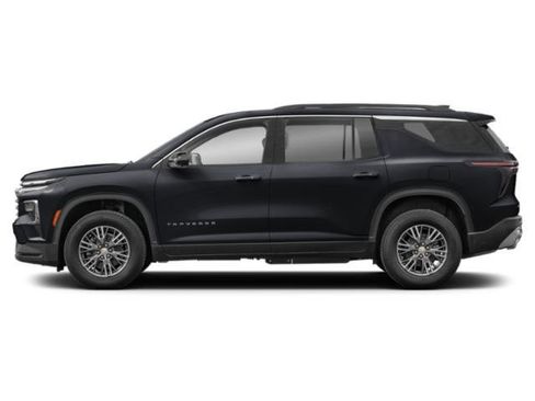 Used 2025 Chevrolet Traverse LT FWD image 3