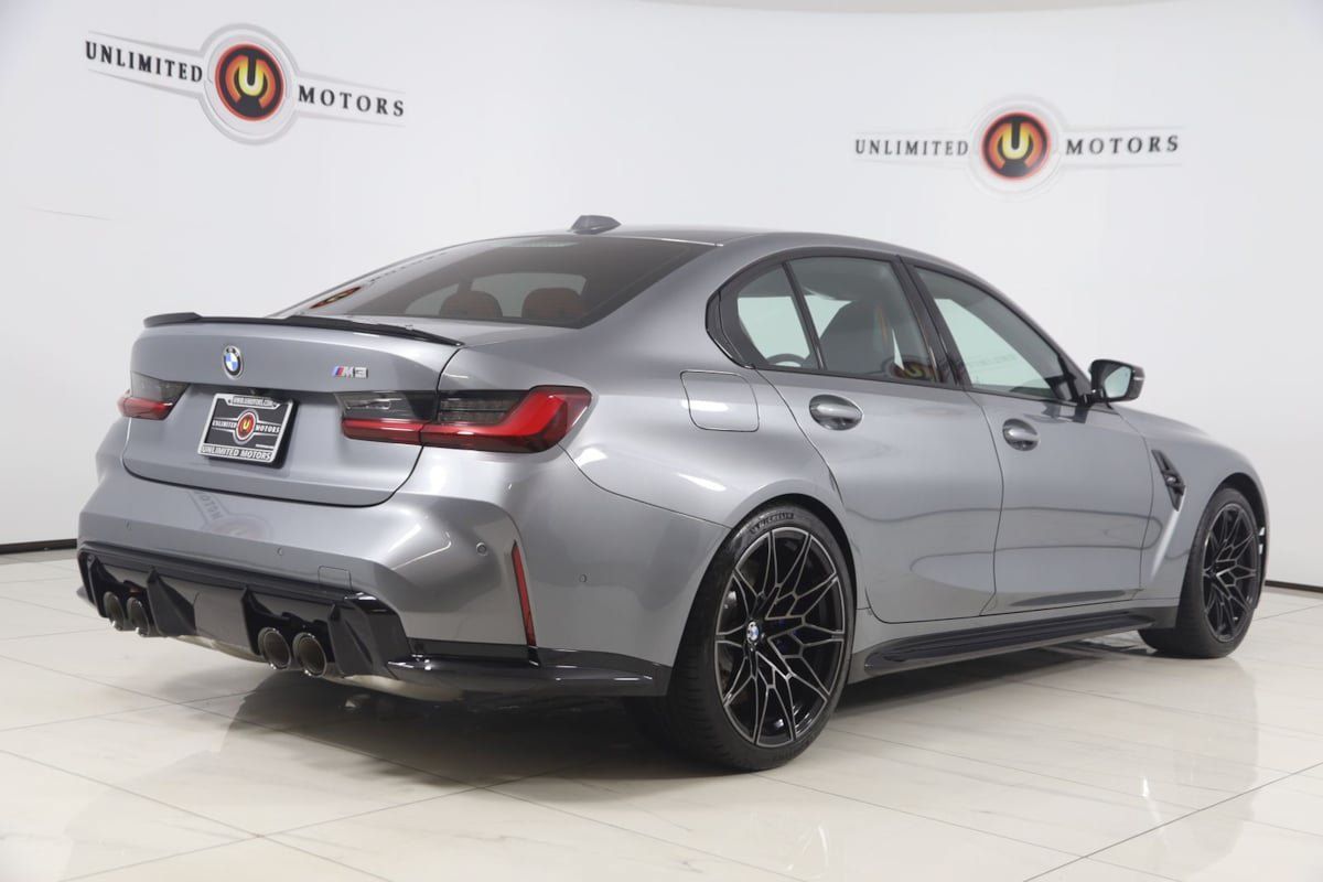 Used 2025 BMW M3 w/ Executive Package RWD image 3